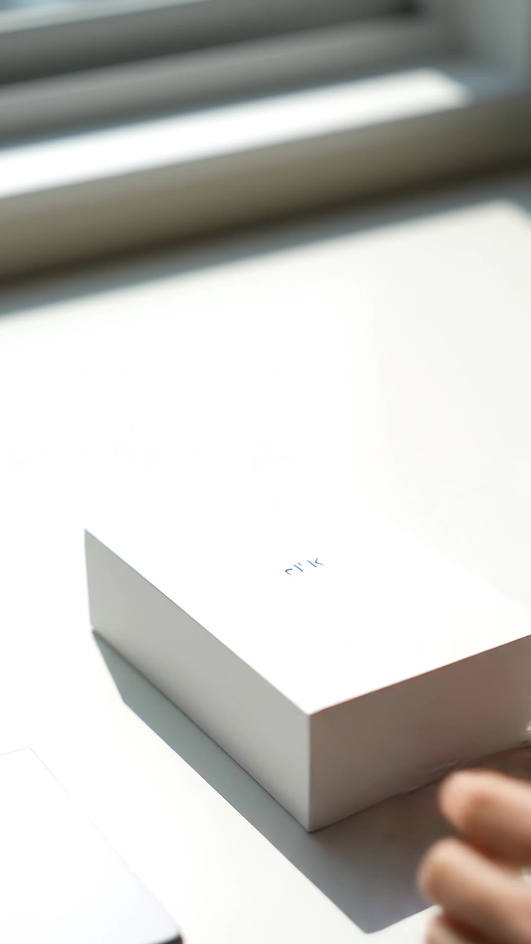 Unboxing avatar reel